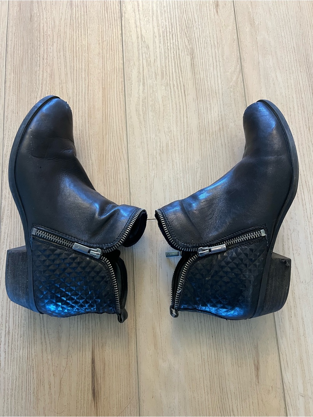 Lucky Brand Black Leather Ankle Boots with Side Zipper - Picture 5 of 6